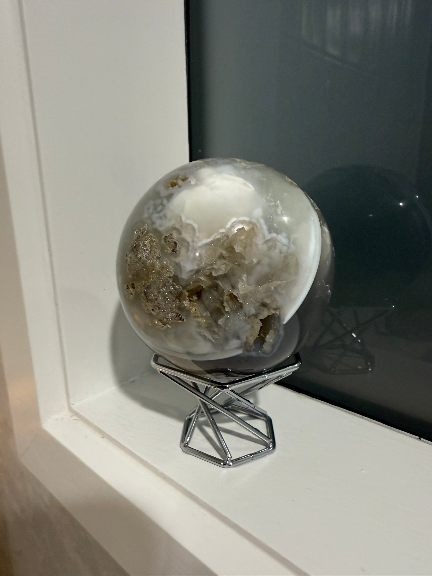 Agate Druzy sphere 580grams
