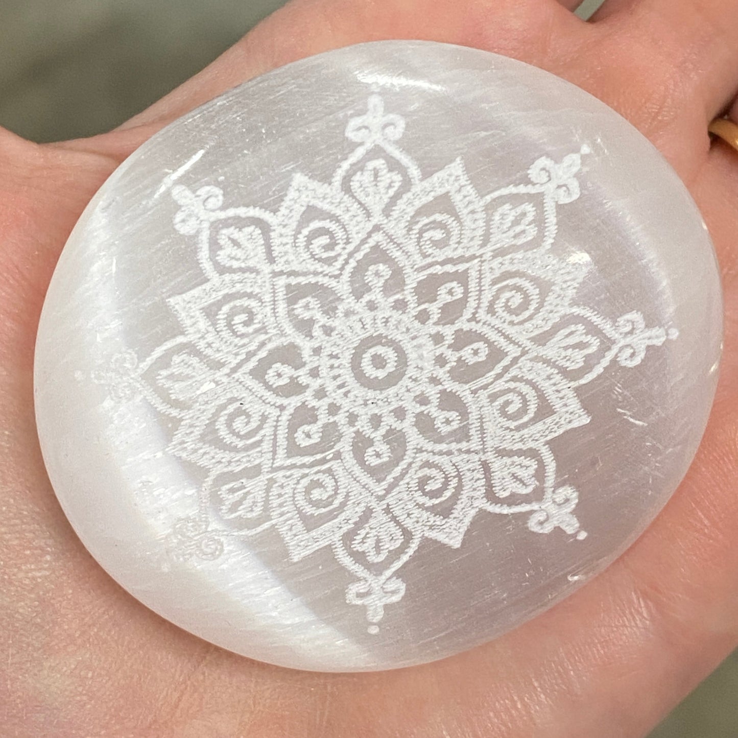 Selenite with design