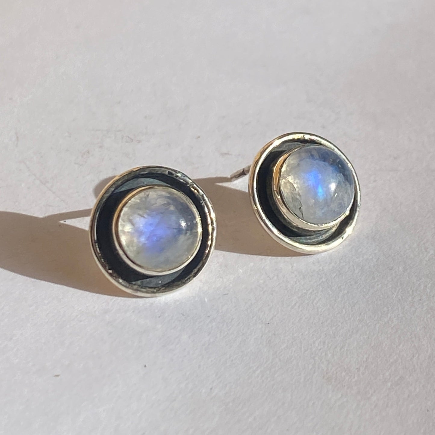 Silver studs design 8 different stones