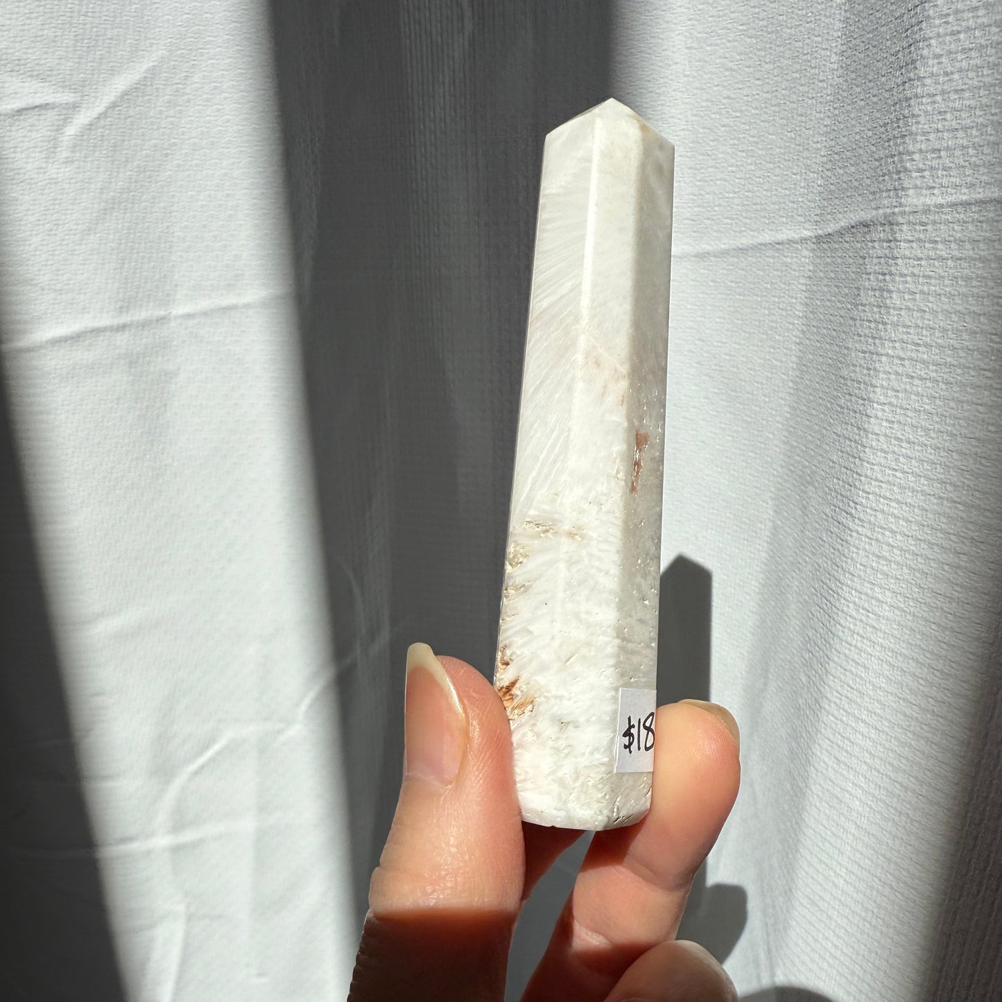 scolecite Tower 9cm
