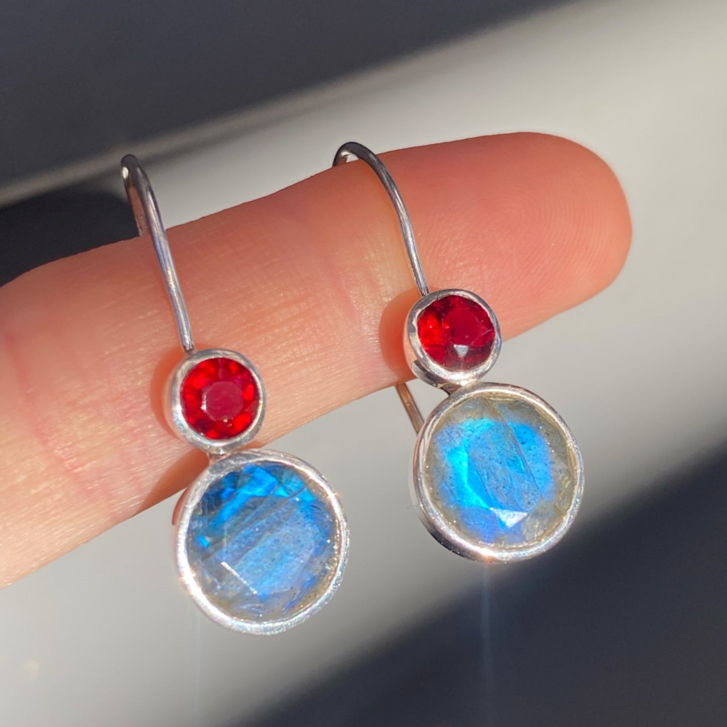 Labradorite and garnet earrings silver
