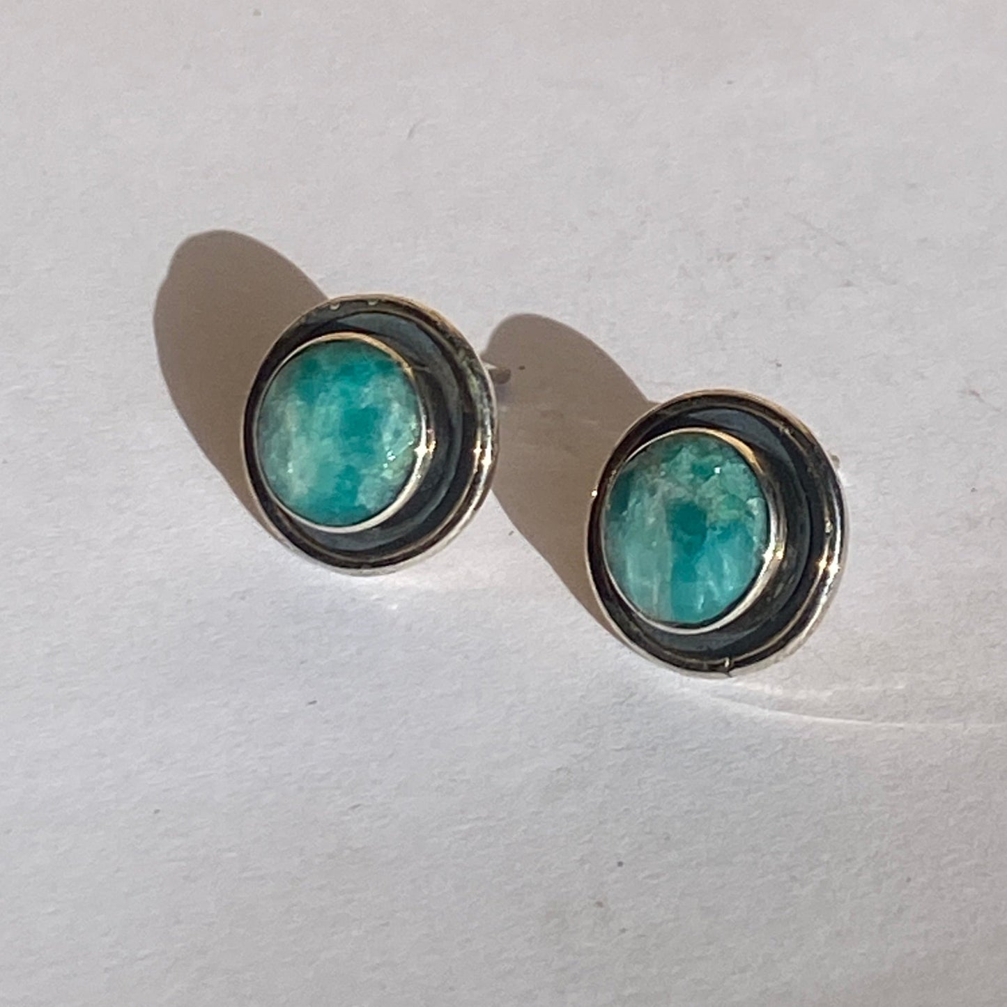 Silver studs design 8 different stones