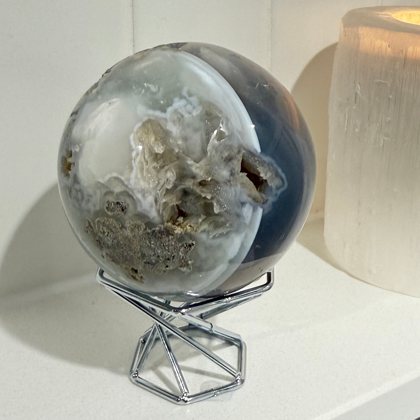 Agate Druzy sphere 580grams