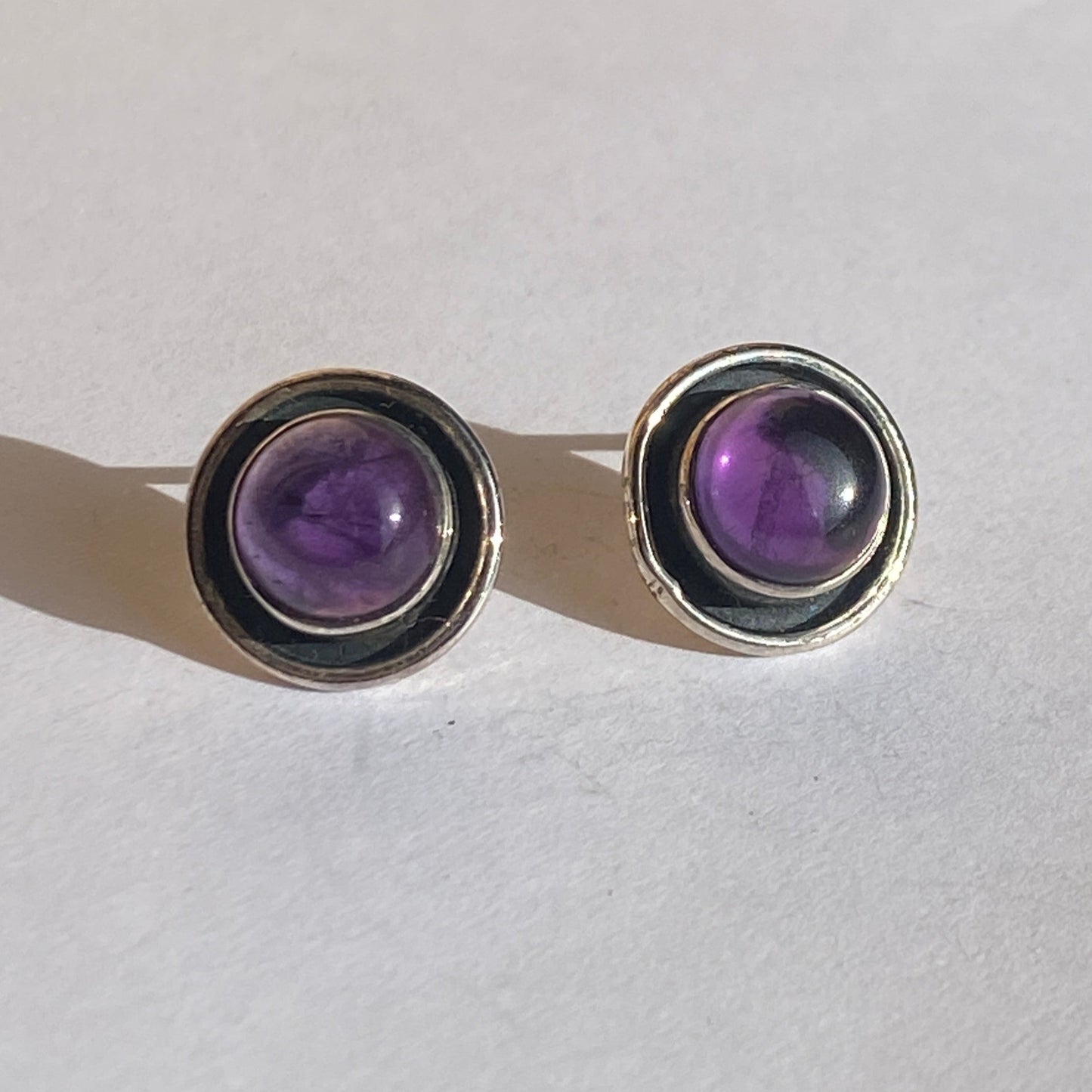 Silver studs design 8 different stones
