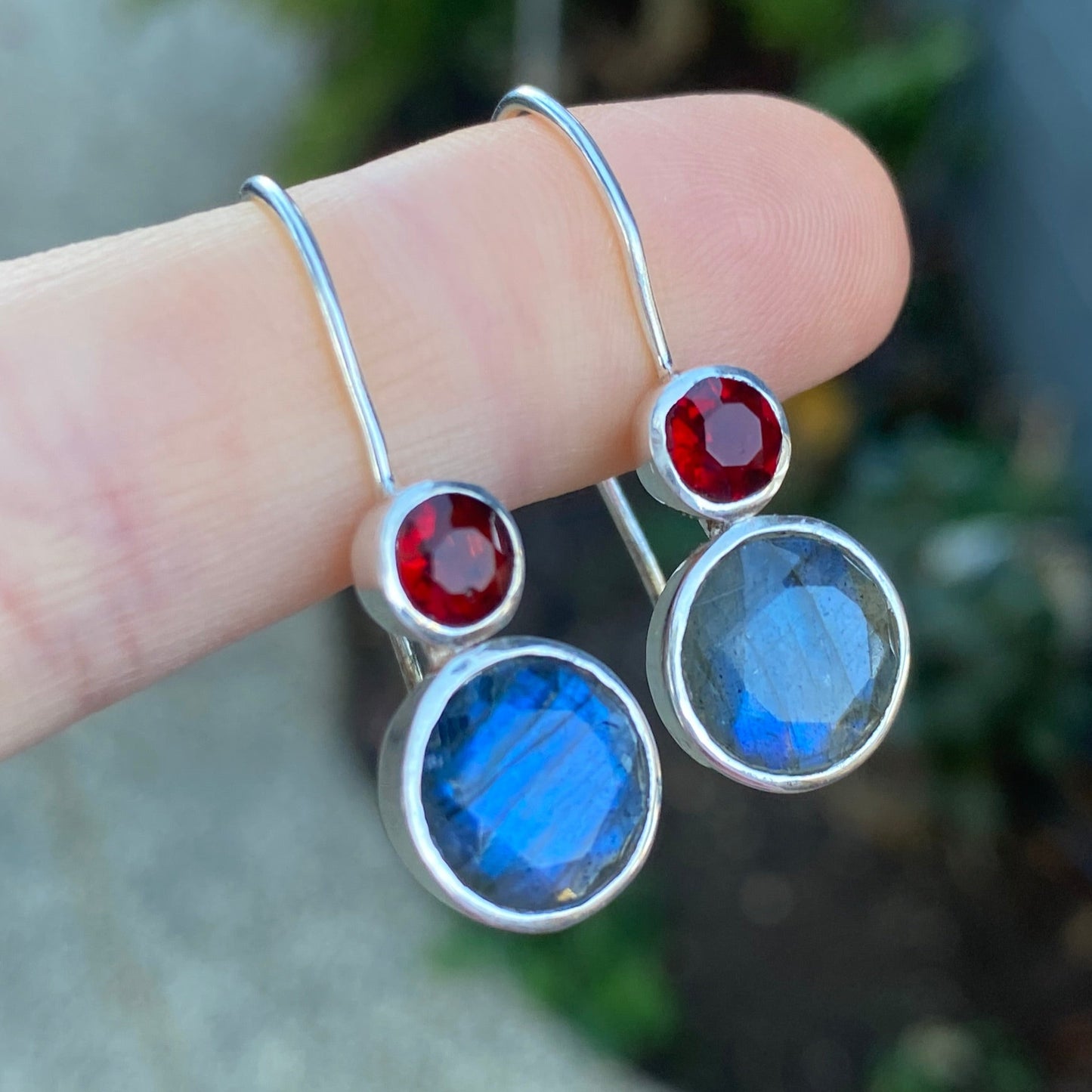Labradorite and garnet earrings silver