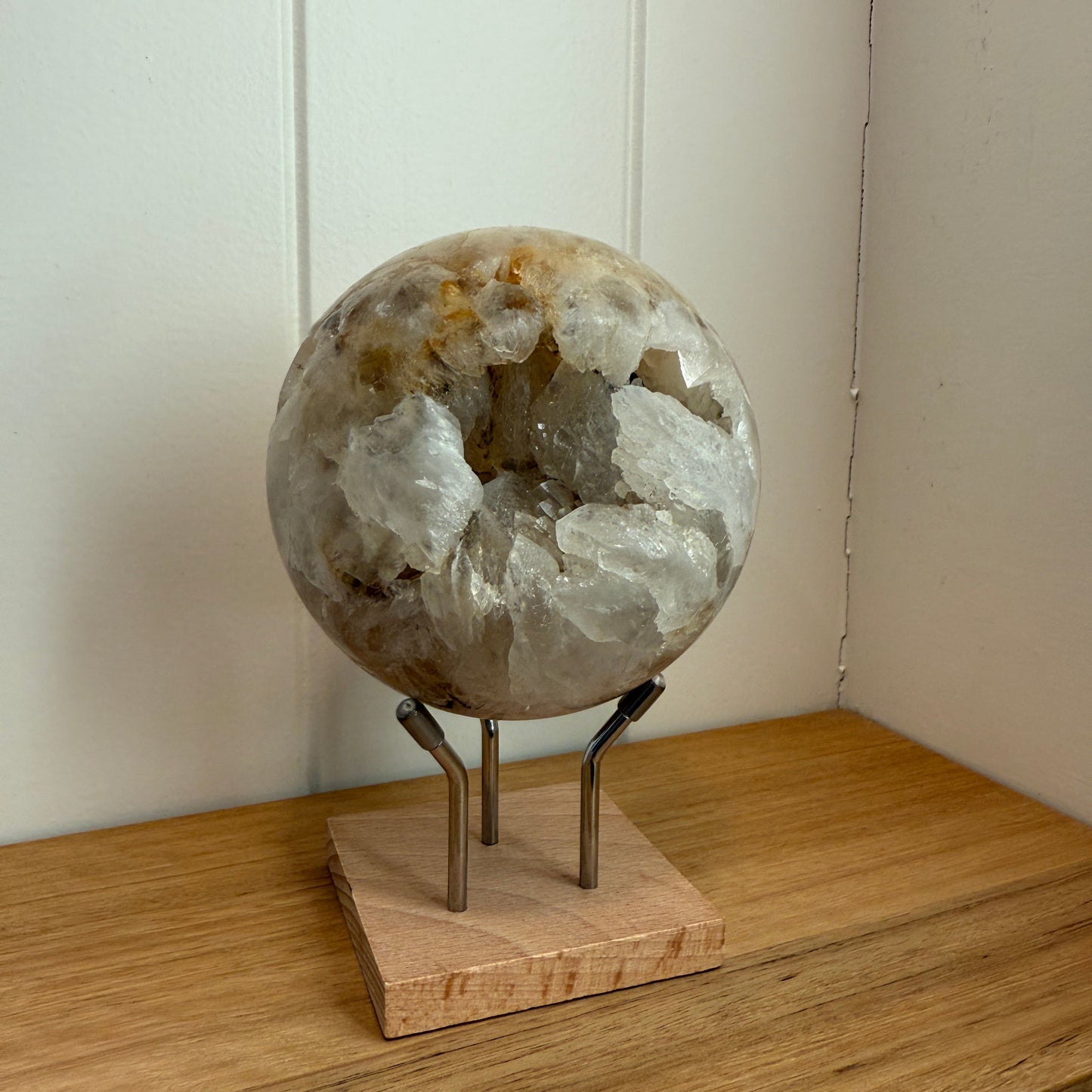 Druzy Agate sphere 1.2 kilo