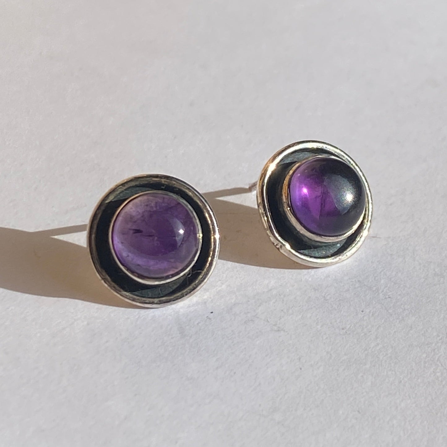 Silver studs design 8 different stones
