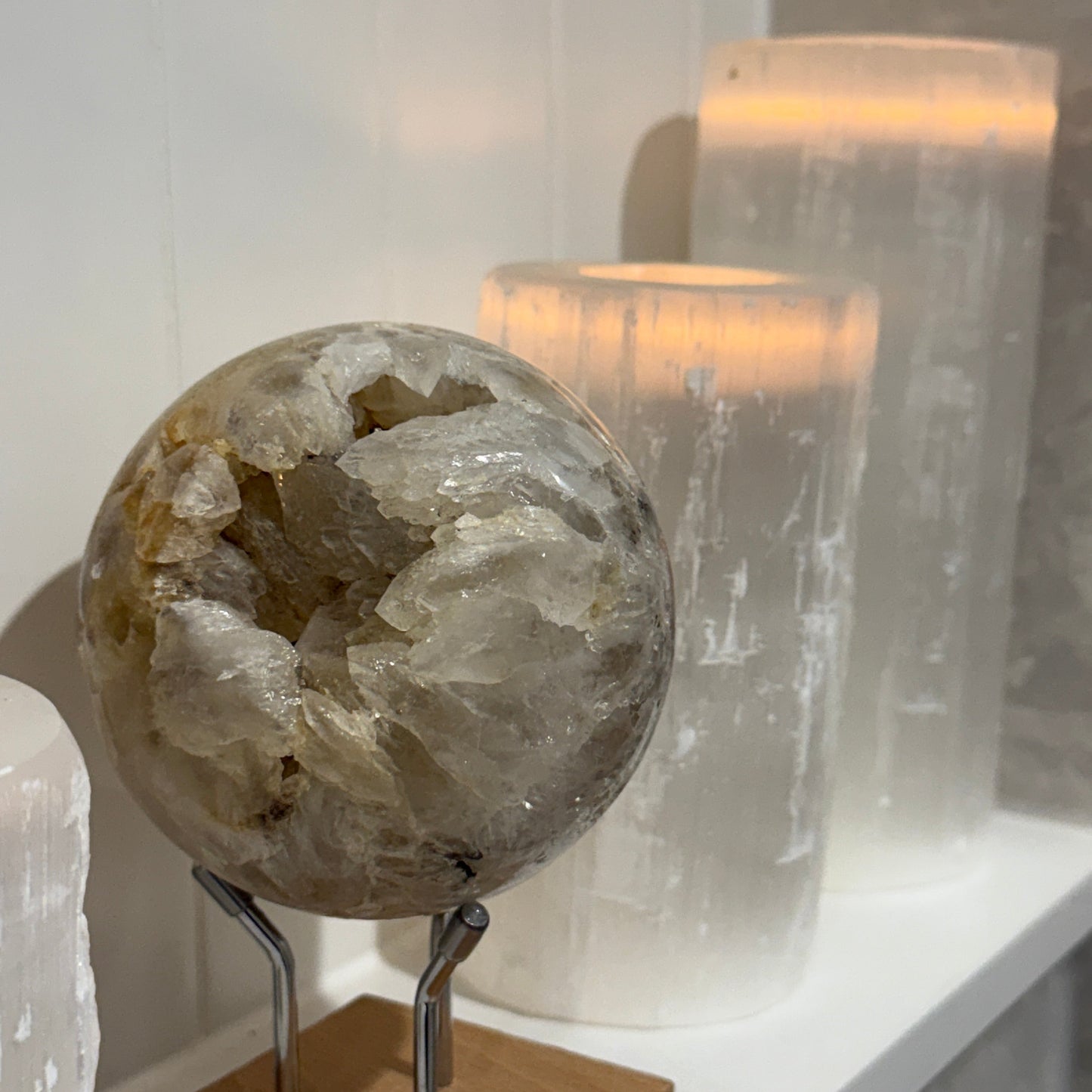 Druzy Agate sphere 1.2 kilo
