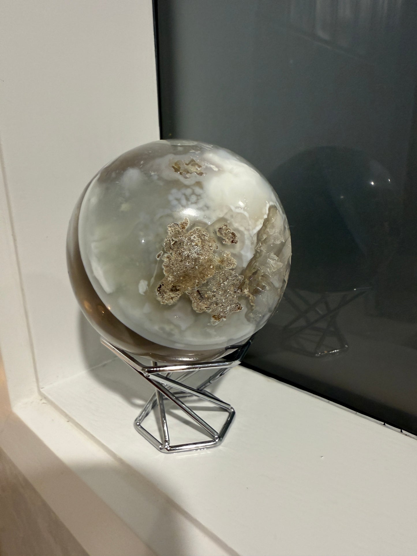 Agate Druzy sphere 580grams