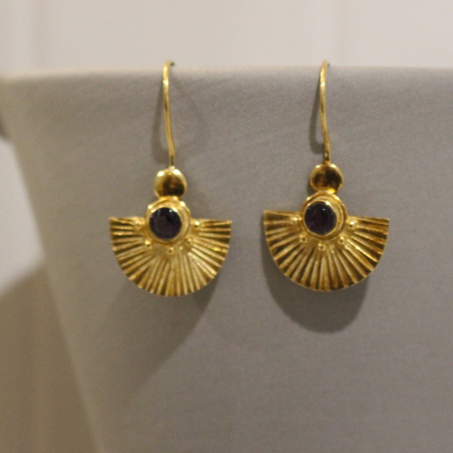 Gold amethyst fan earrings