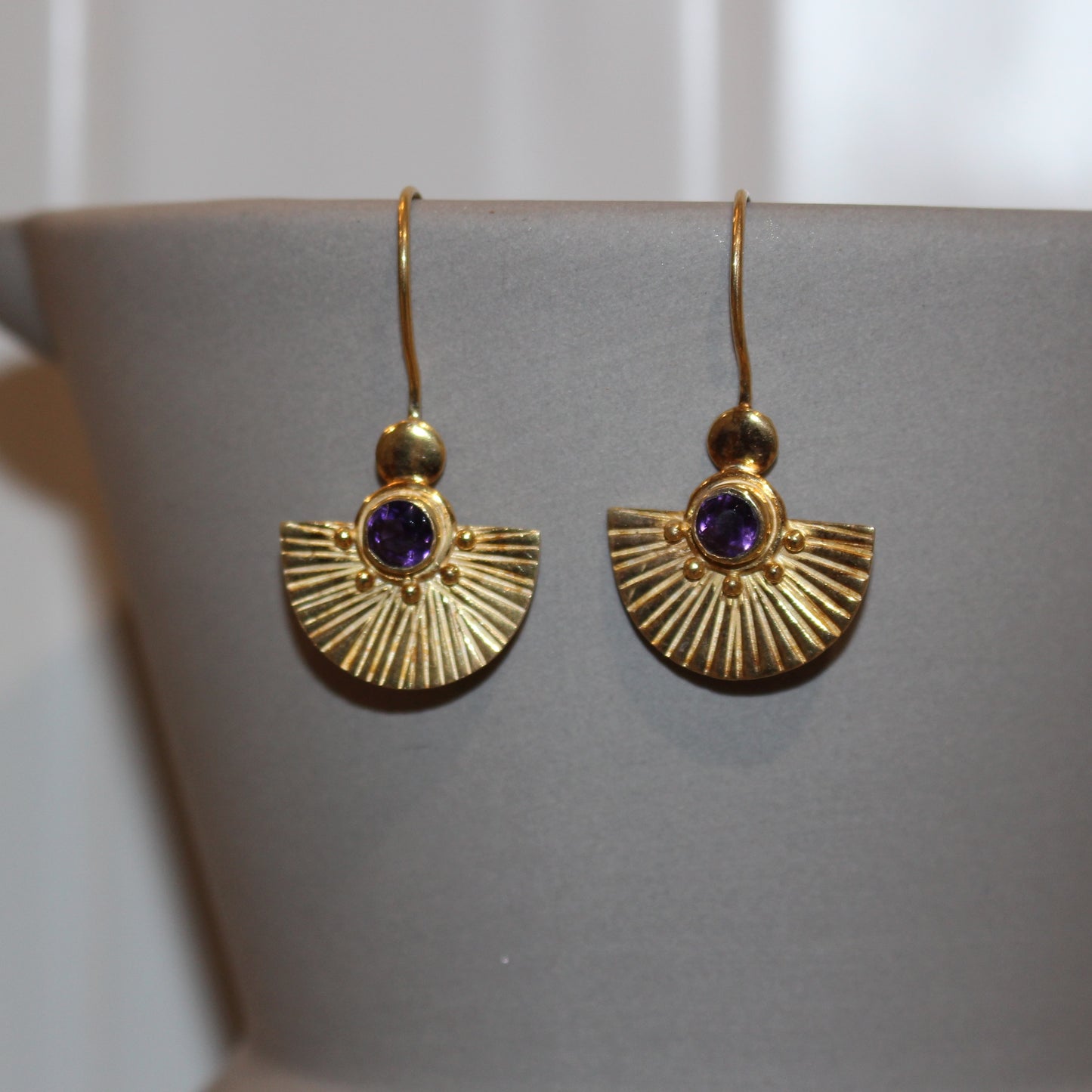Gold amethyst fan earrings