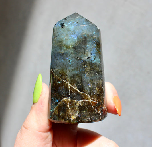 Labradorite Tower 7cm