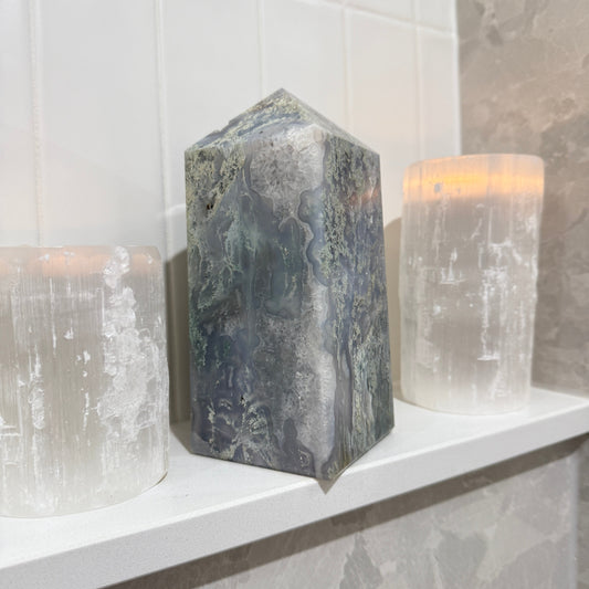 Large Moss Agate tower 2.3 kilos