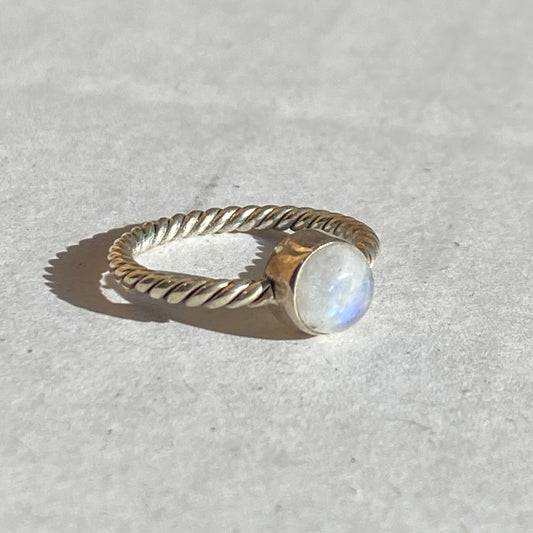 Moonstone 6mm sterling silver twisted band ring size 5.5US