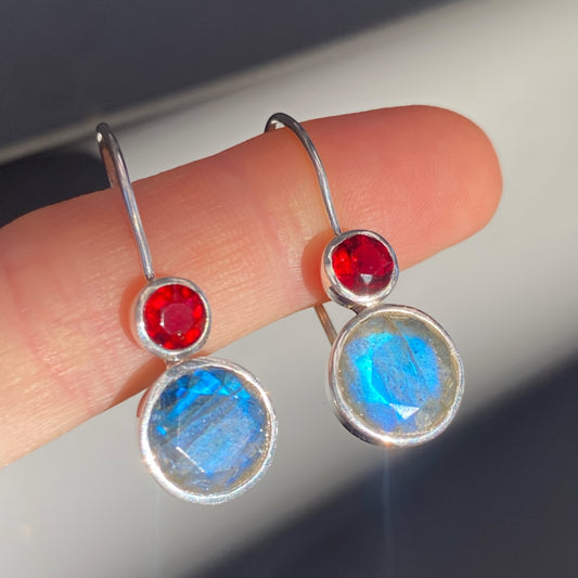 Labradorite and garnet earrings silver