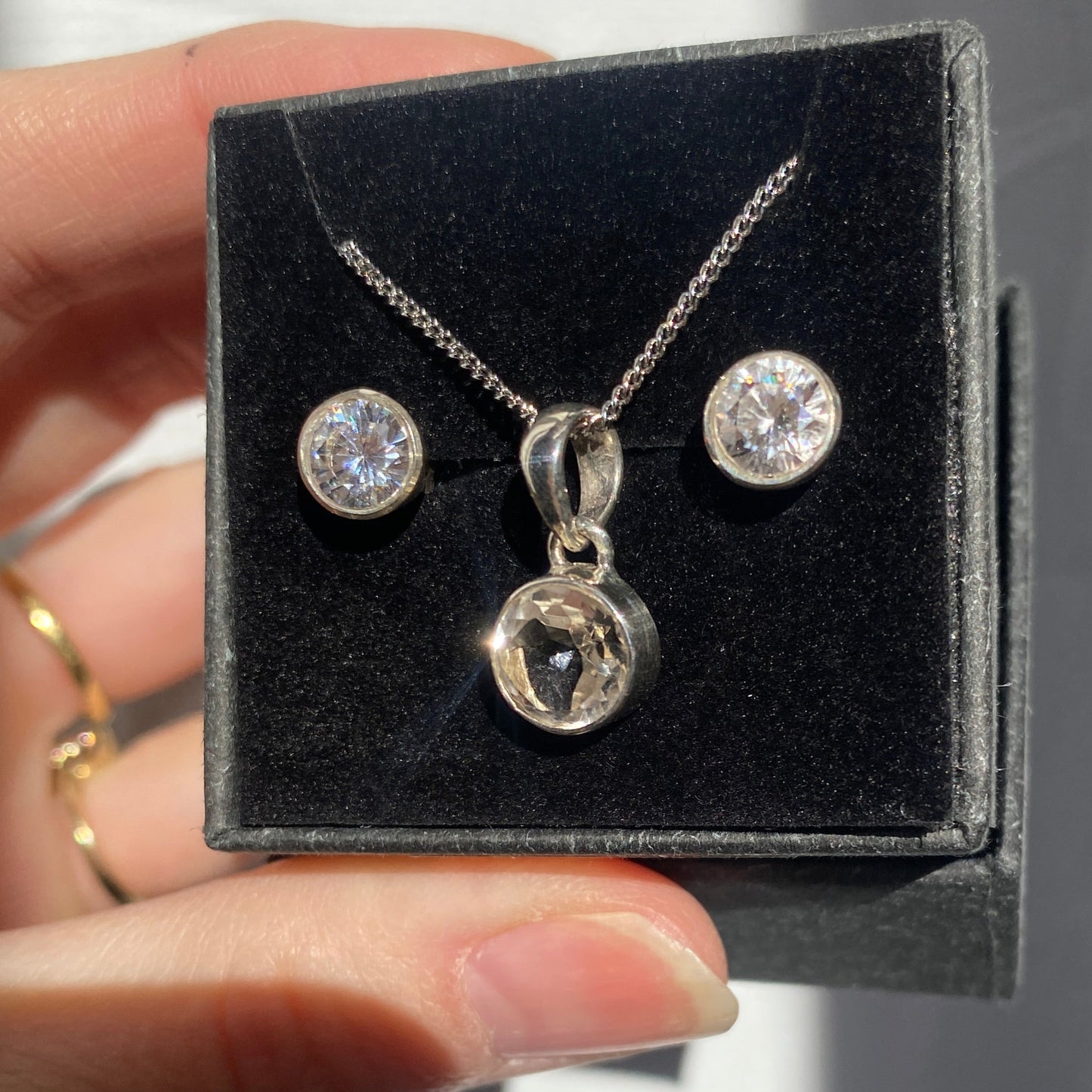 Crystal set, studs and pendant