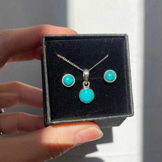 Turquoise set, studs and pendant