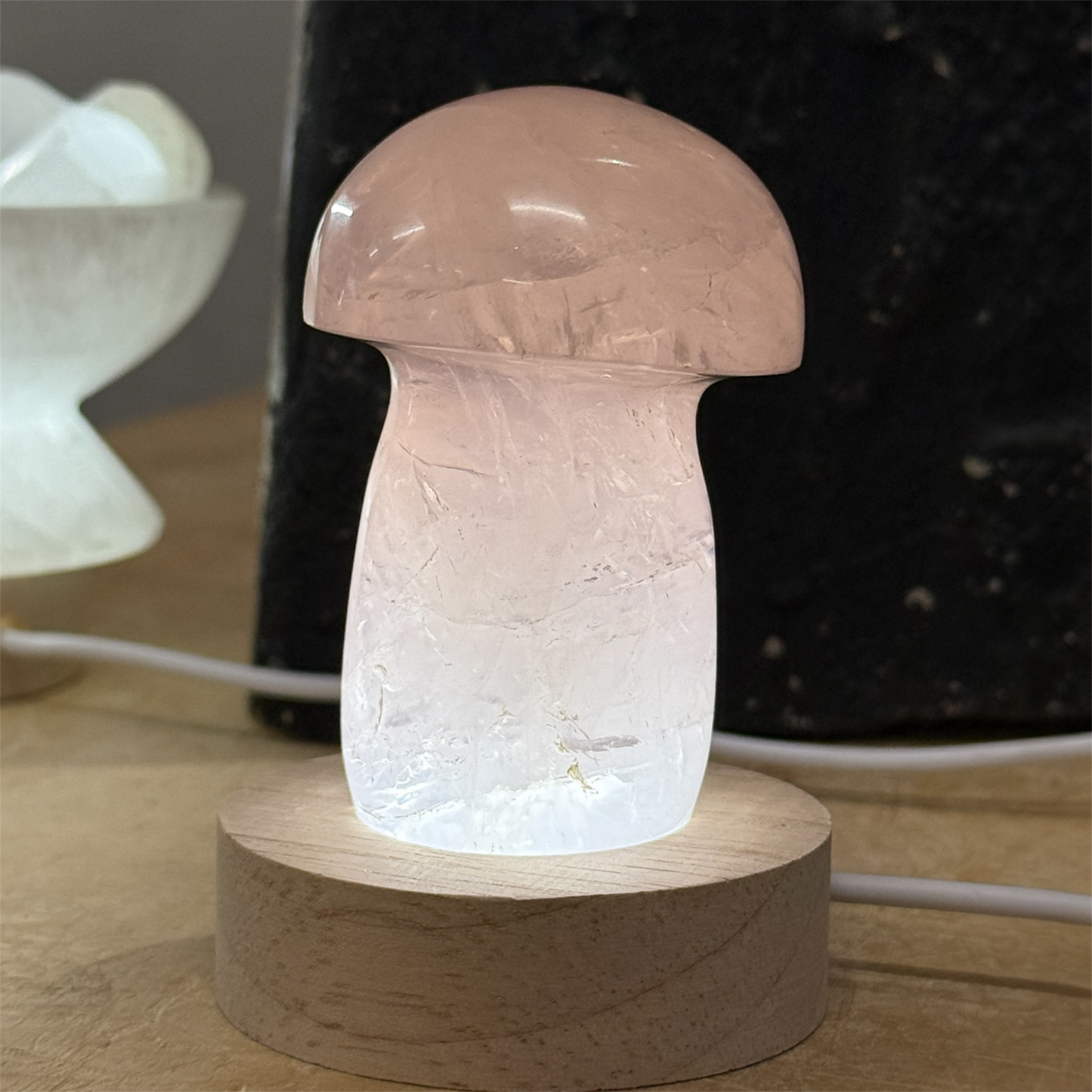Rose quartz mushroom light