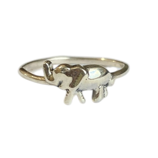 Silver ring : Elephant