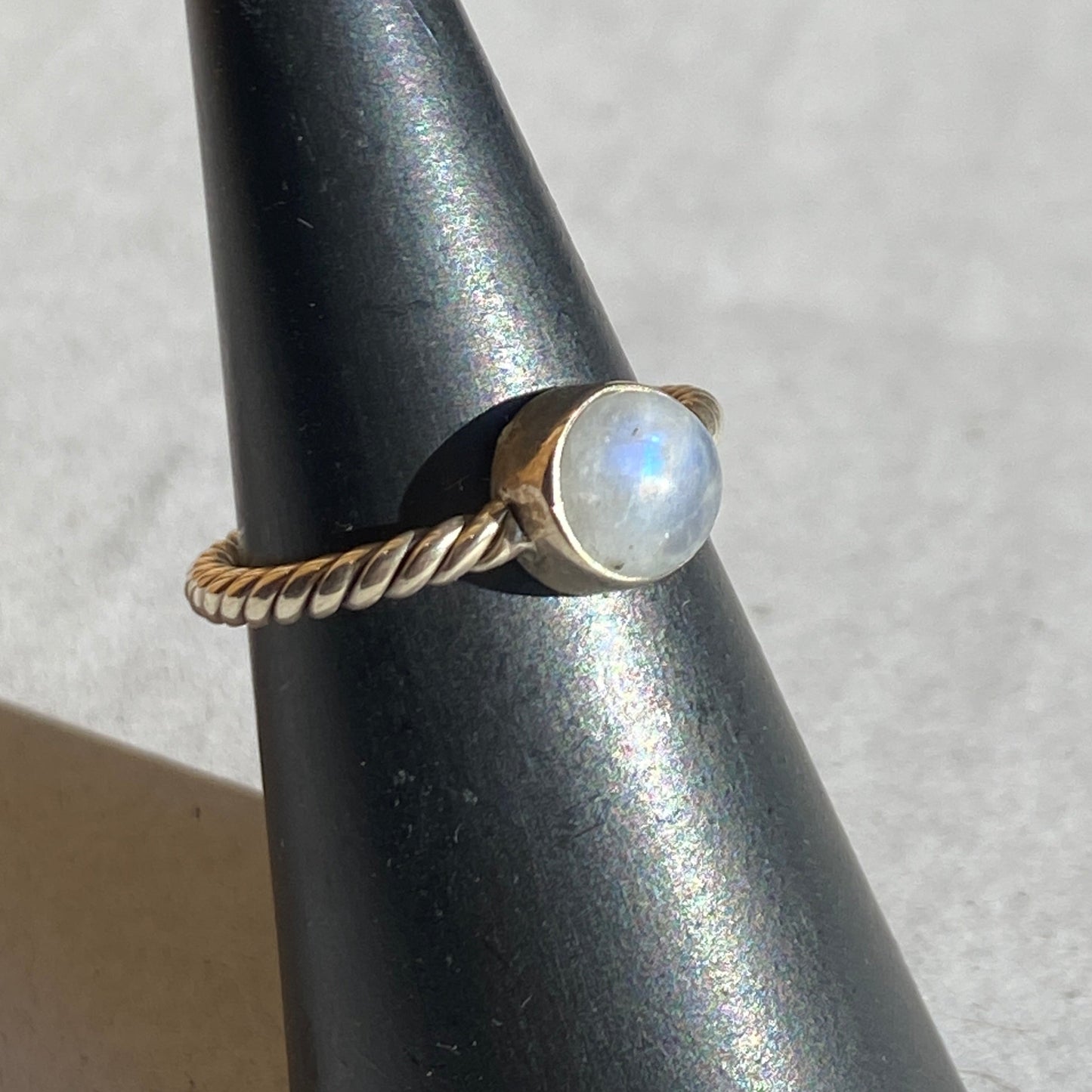 Moonstone 6mm sterling silver twisted band ring size 5.5US