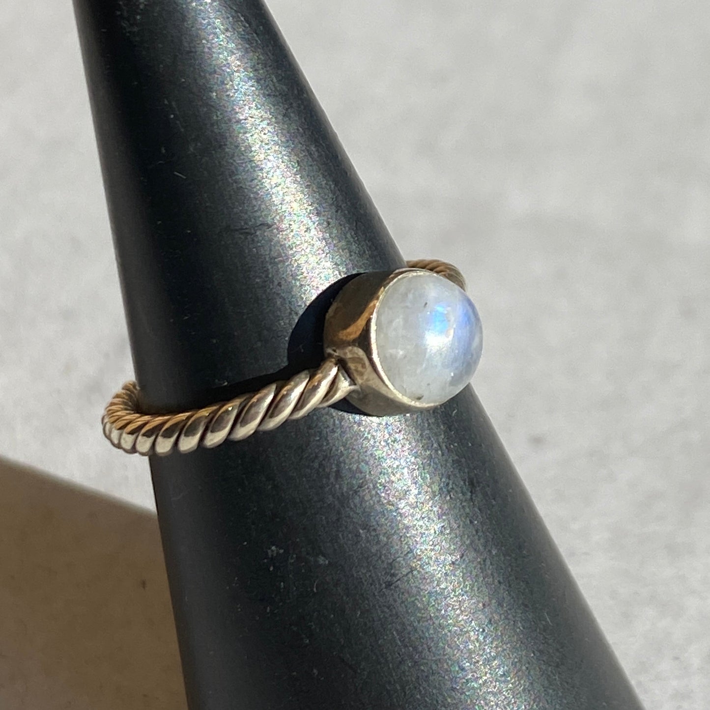 Moonstone 6mm sterling silver twisted band ring size 5.5US