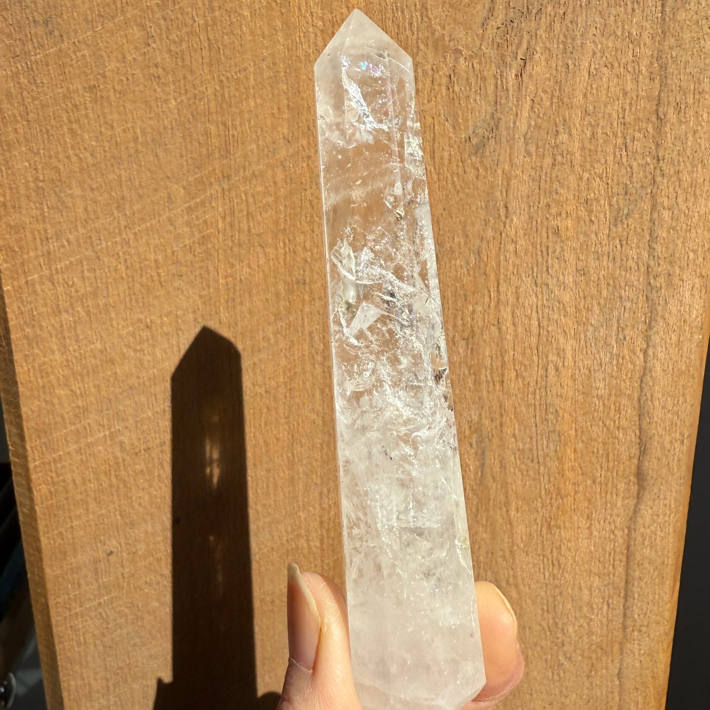 Clear quartz tower 11.5cm rainbow reflections