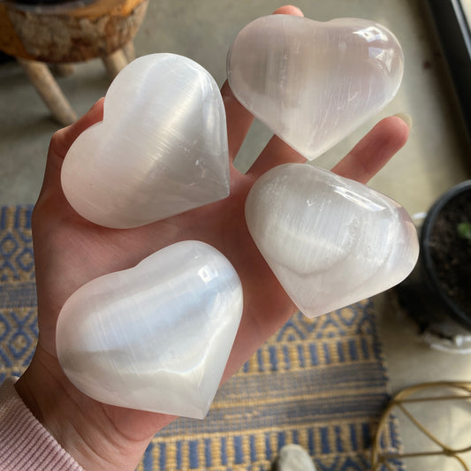 4 x selenite hearts (5-6cm)