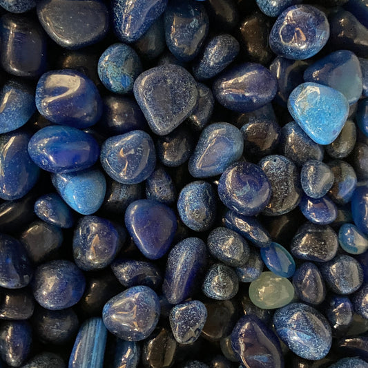 Tumbled blue agate