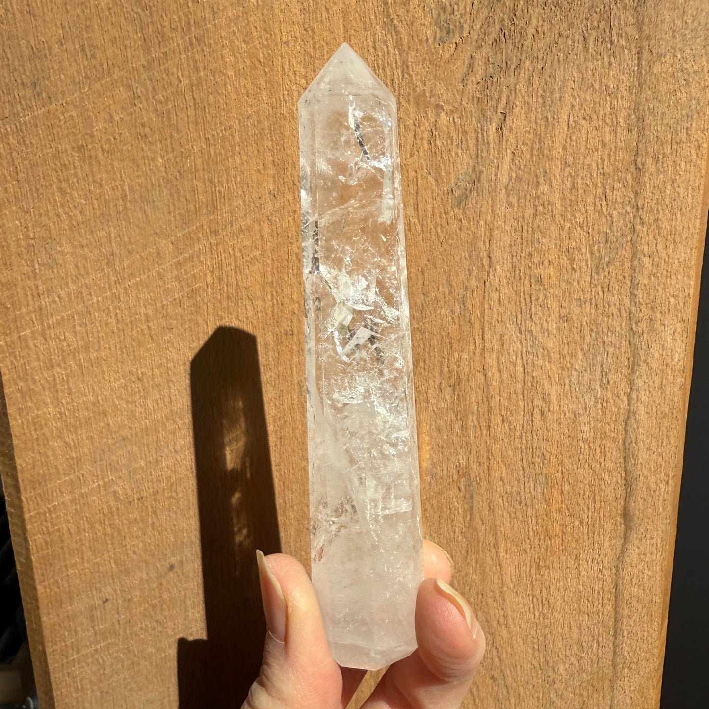 Clear quartz tower 11.5cm rainbow reflections