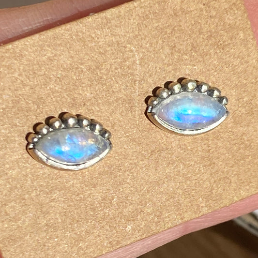 Moonstones studs oval