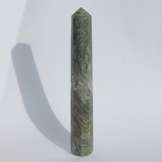Moss agate tower with druzy inclusions
