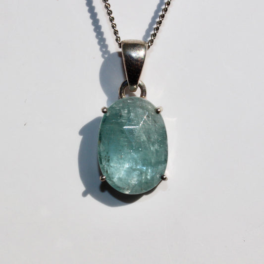 Kyanite sterling silver pendant 12mm x15mm