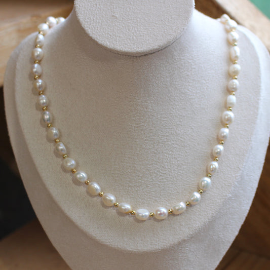 pearl neckalaces 45cm Gold details