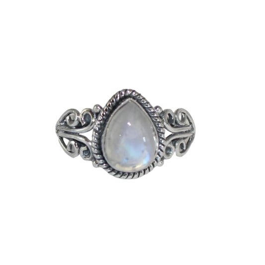 Vivian ring in moonstone sterling silver